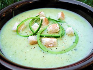 Zucchini- Creme- Suppe